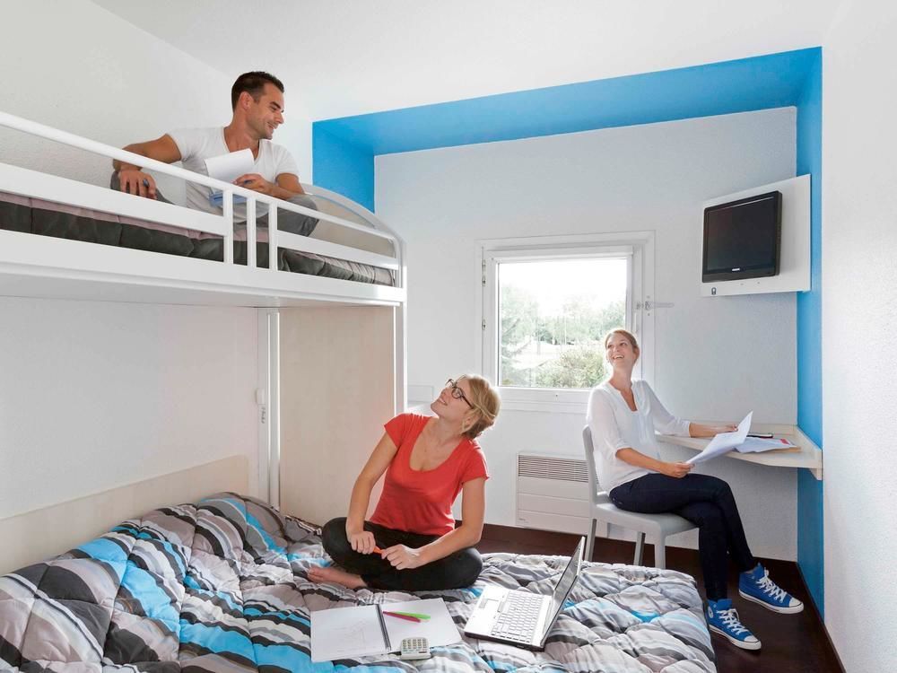 Hotelf1 Chanas A7 Ngoại thất bức ảnh